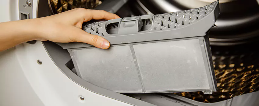 Signs Of A Clogged Dryer Lint Trap in Suitland, Maryland